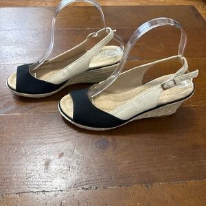 Lands' End Black and Cream Espadrille Slingbacks size 7